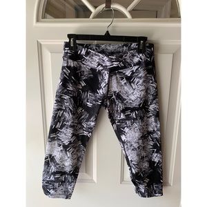 Calvin Klein Performance - Workout Capris